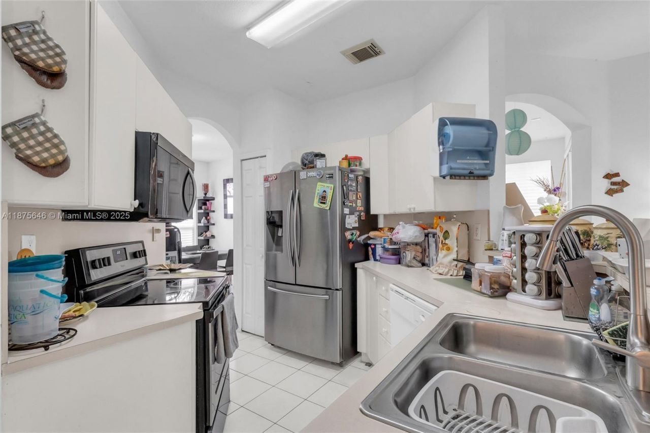 11742 SW 137th Pl, Miami, FL 33186 Photo