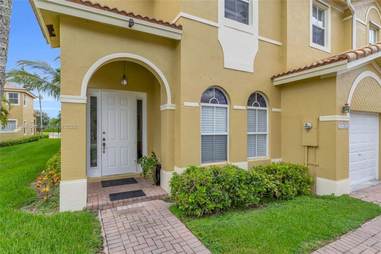 11742 SW 137th Pl, Miami, FL 33186 Photo