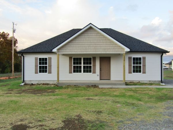 1600 Larry Dospil Dr, Lewisburg, TN 37091