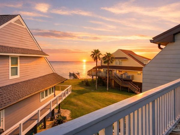 113 Bayshore Dr, Pensacola, FL 32507