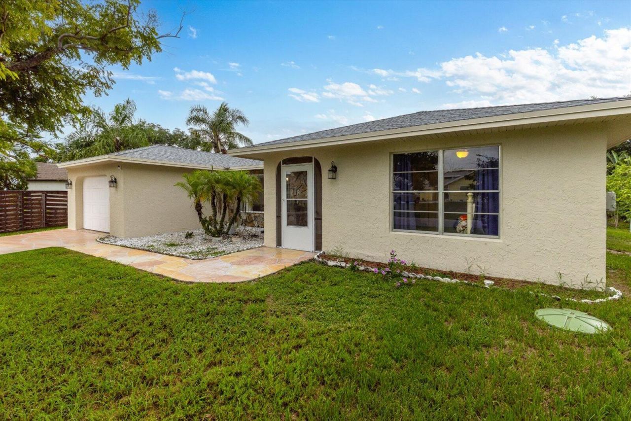 2179 SE Stargrass Street, Port Saint Lucie, FL 34984 Photo