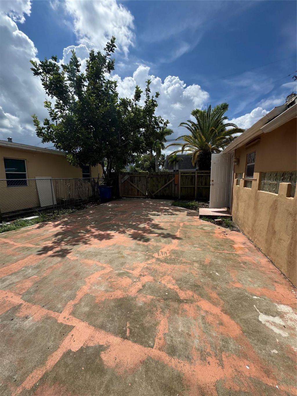 113 SE 4th Street, Hallandale Beach, FL 33009 Photo