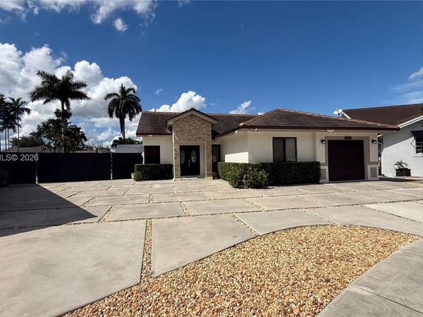 840 NW 134th Ave, Miami, FL 33182