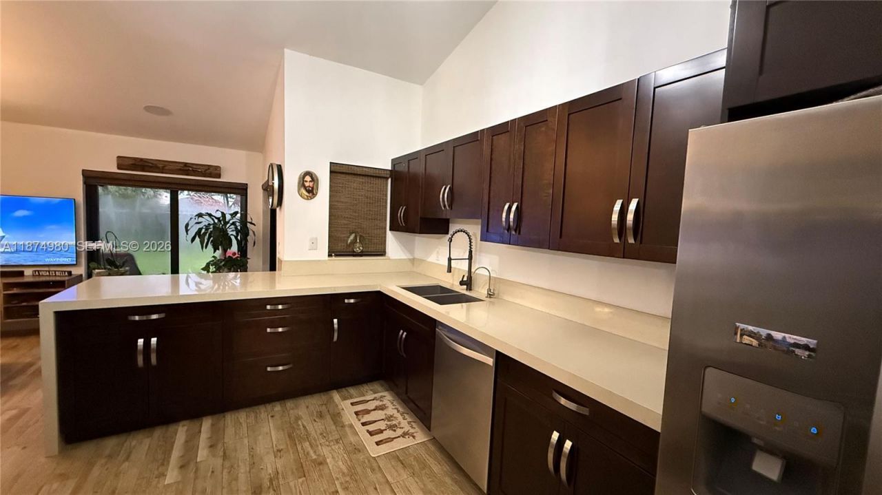 840 NW 134th Ave, Miami, FL 33182 Photo