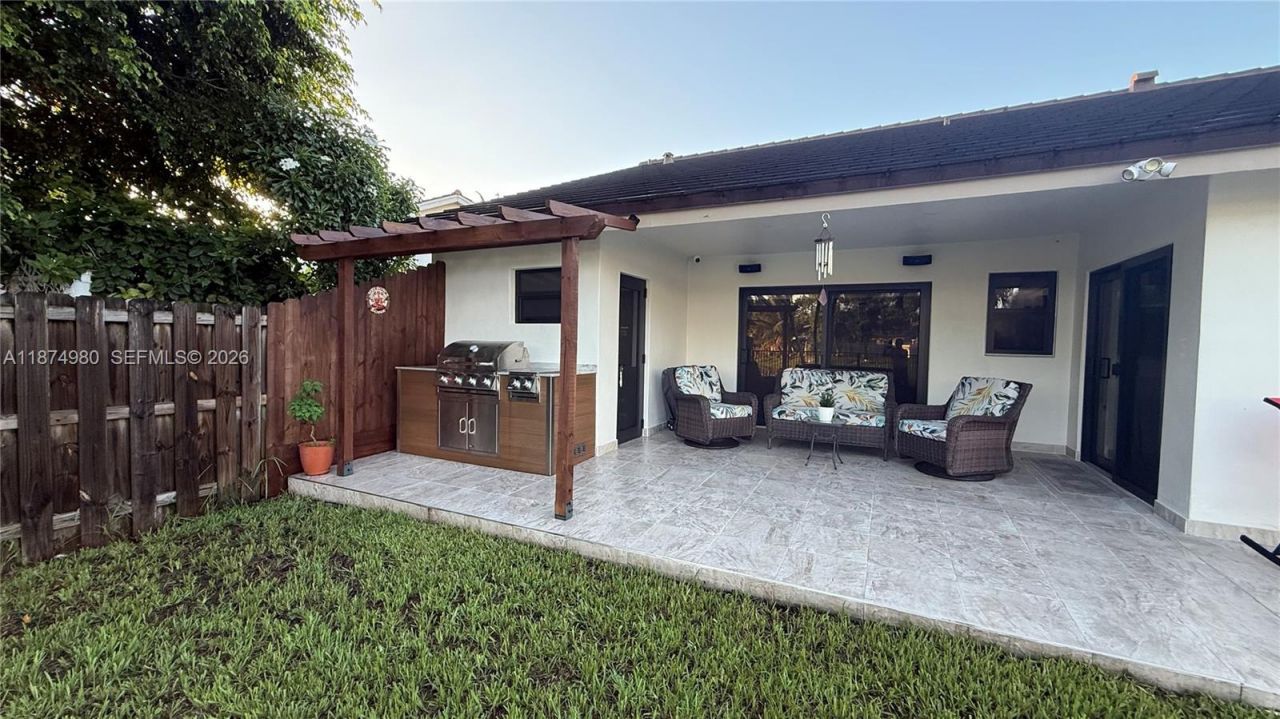 840 NW 134th Ave, Miami, FL 33182 Photo