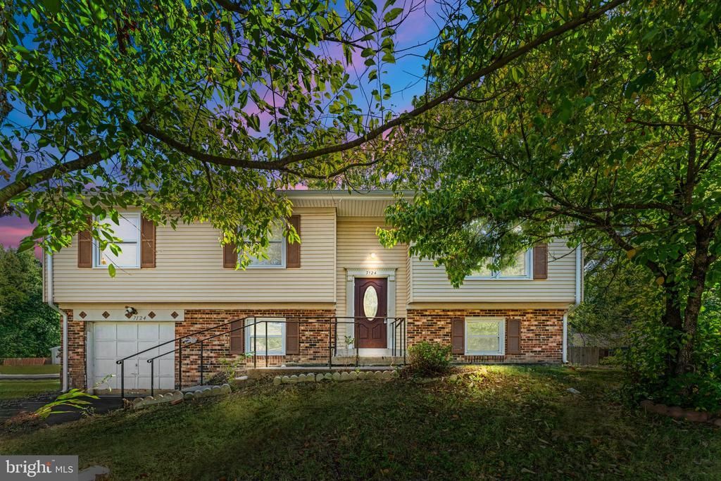 7124 Whetstone Road, Alexandria, VA 22306 Main Photo