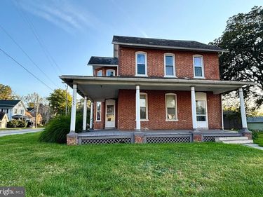 3088 E LINCOLN HIGHWAY E, PARADISE, PA 17562