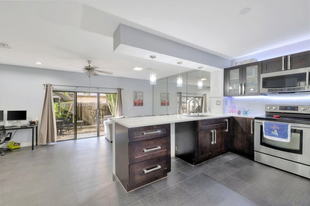 7610 NW 79th Avenue, Unit I5, Tamarac, FL 33321 Photo