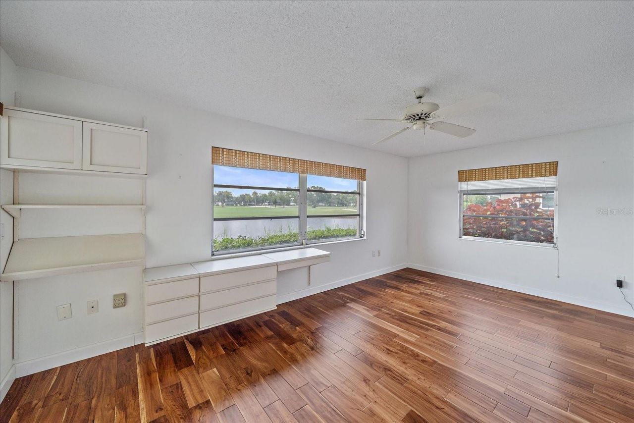 7077 W Country Club Drive N, Sarasota, FL 34243 Photo