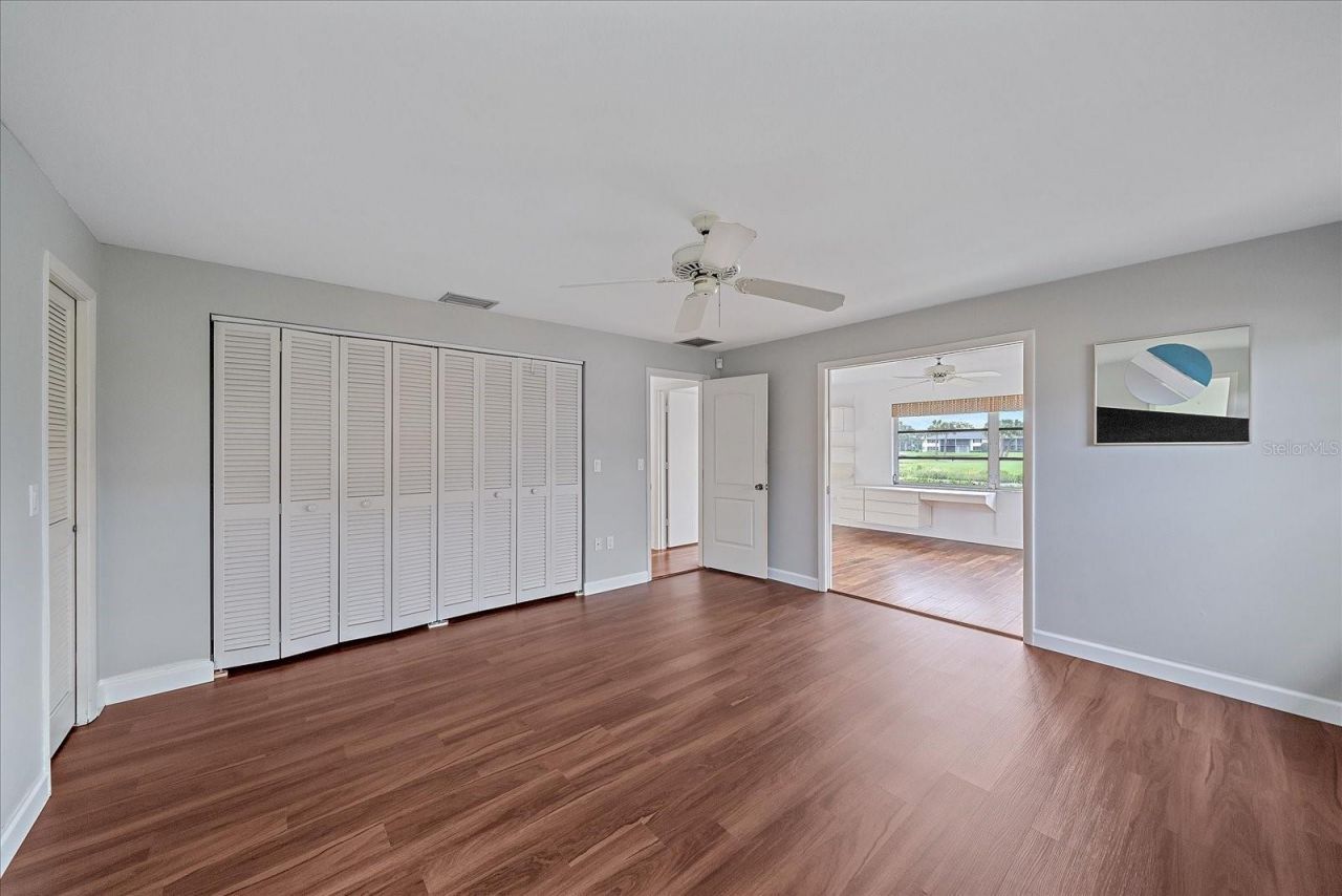 7077 W Country Club Drive N, Sarasota, FL 34243 Photo