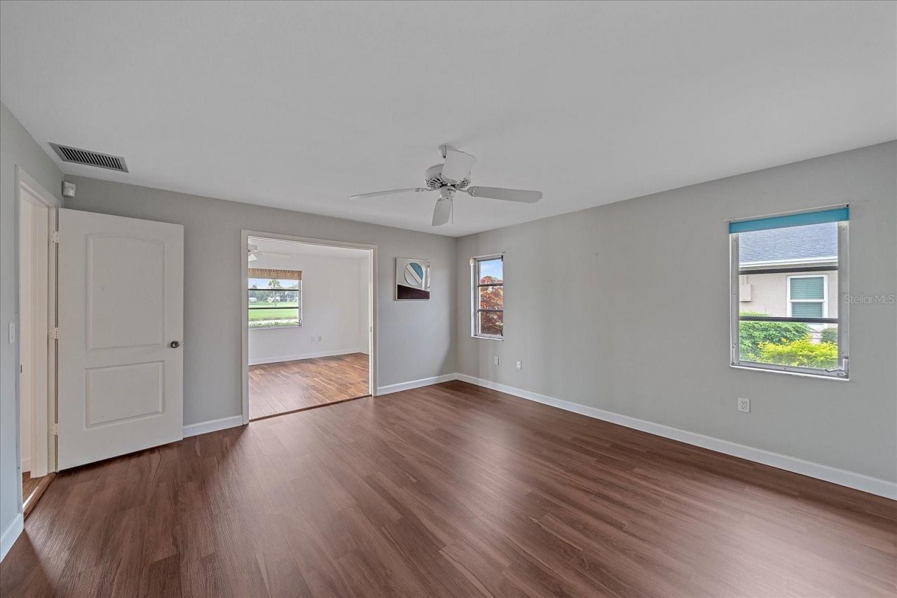 7077 W Country Club Drive N, Sarasota, FL 34243 Photo