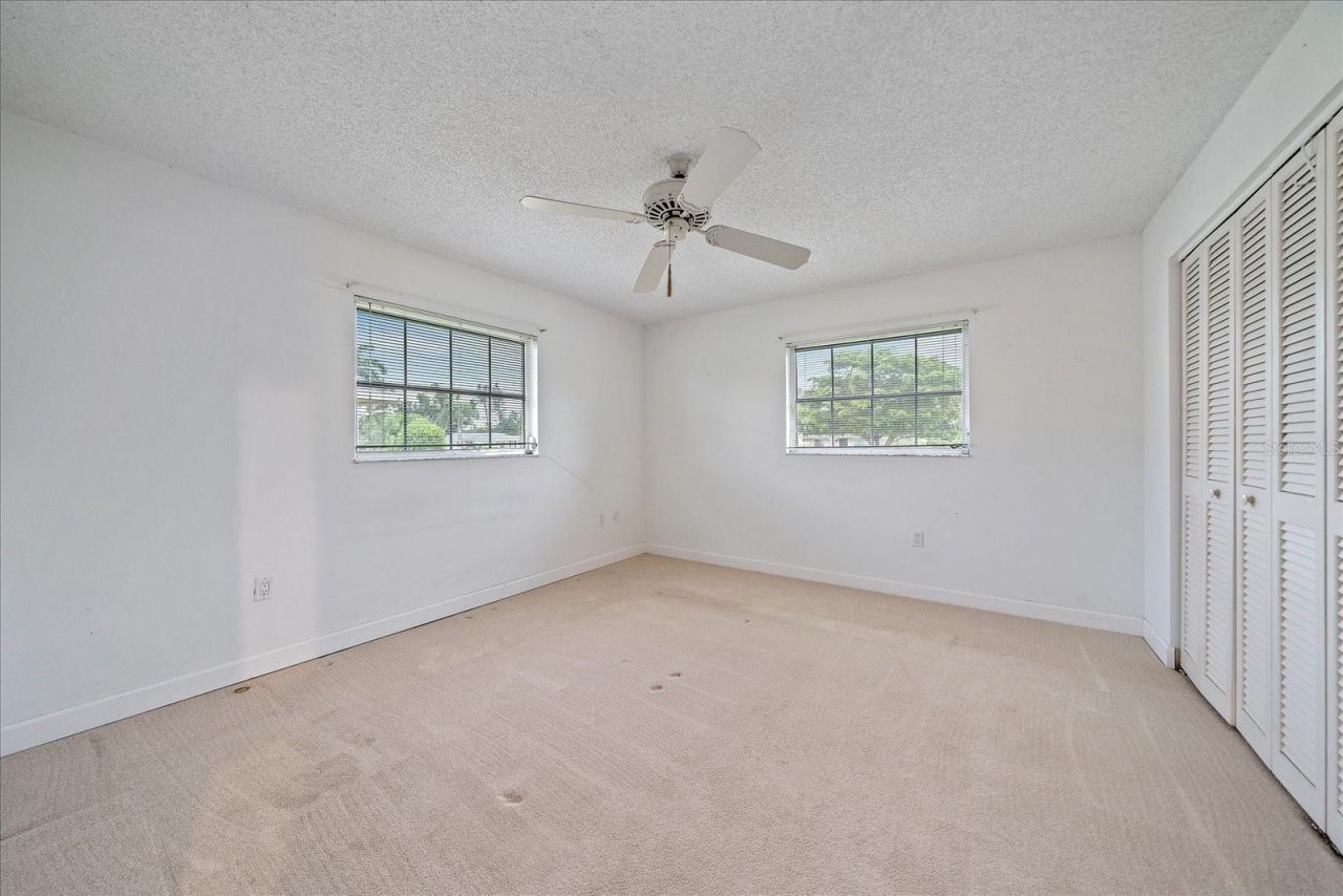 7077 W Country Club Drive N, Sarasota, FL 34243 Photo