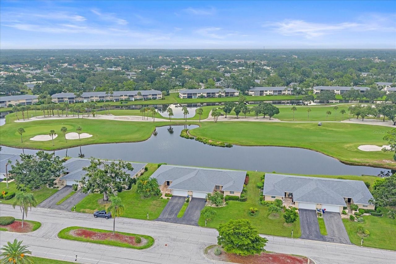 7077 W Country Club Drive N, Sarasota, FL 34243 Photo