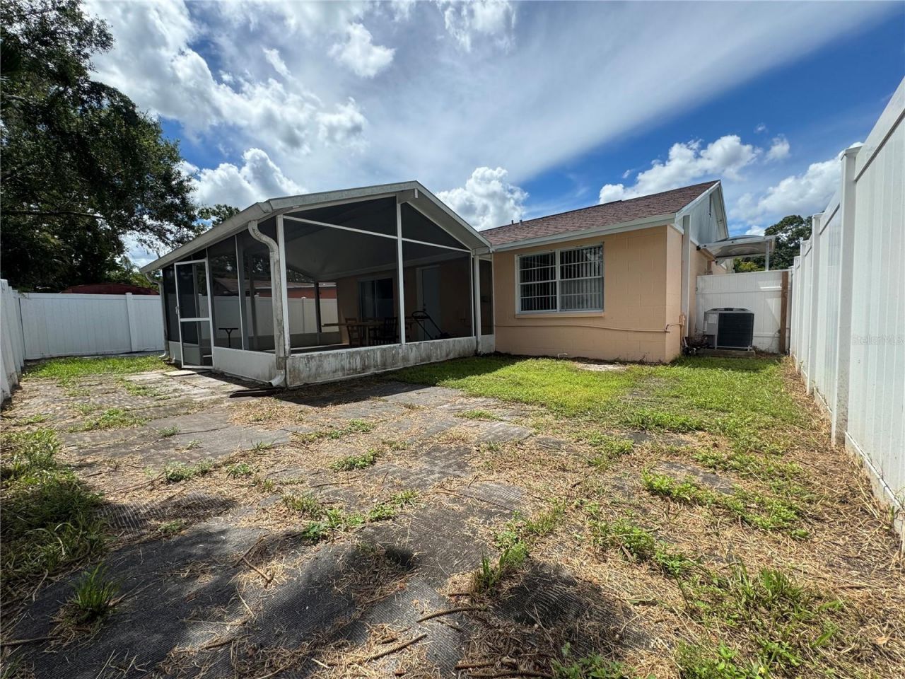 16009 Saddle Creek Drive, Tampa, FL 33618 Photo