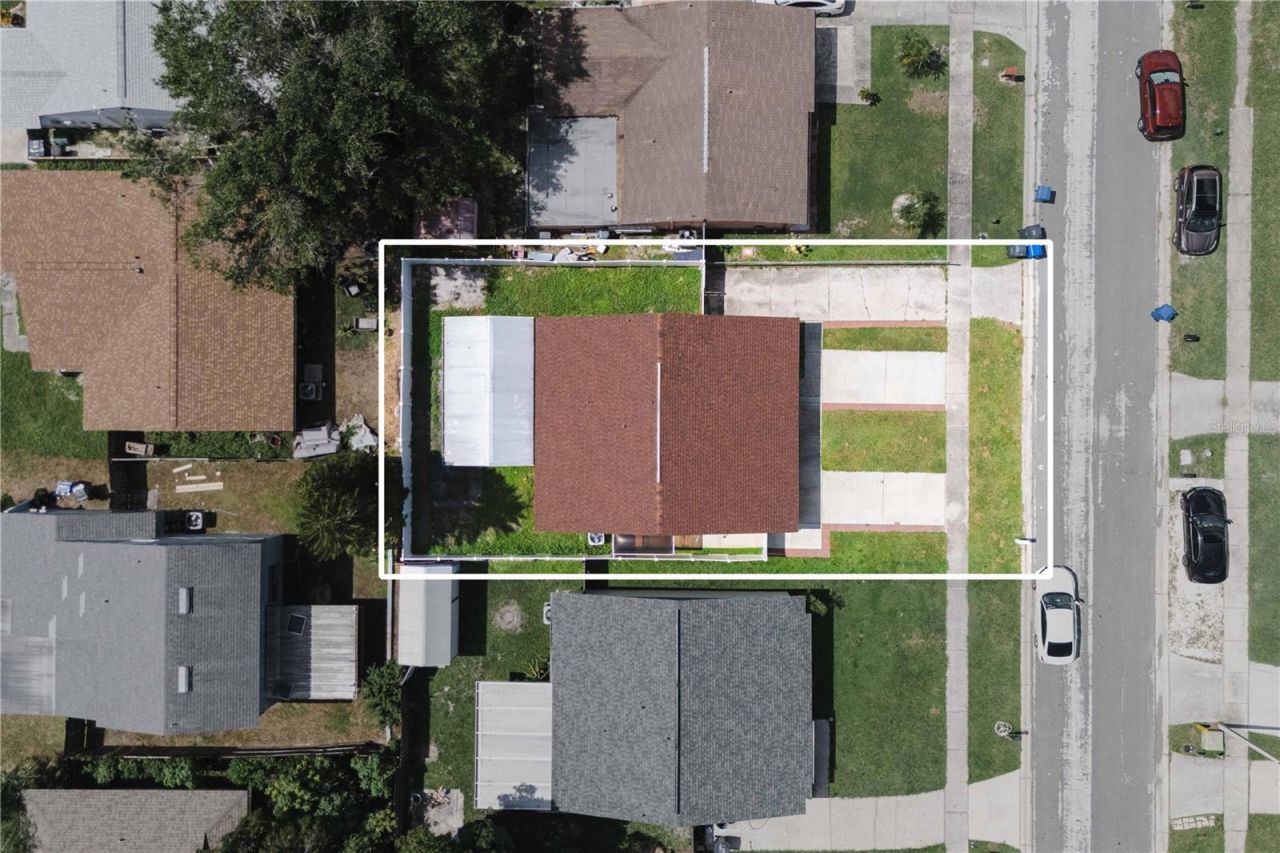 16009 Saddle Creek Drive, Tampa, FL 33618 Photo