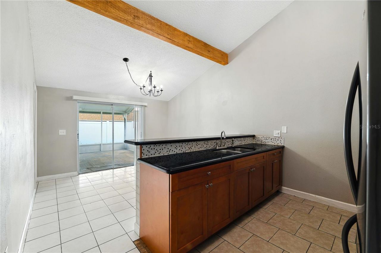 16009 Saddle Creek Drive, Tampa, FL 33618 Photo