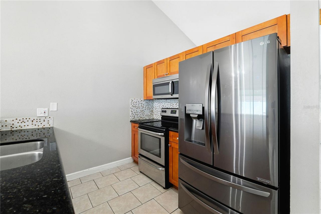 16009 Saddle Creek Drive, Tampa, FL 33618 Photo