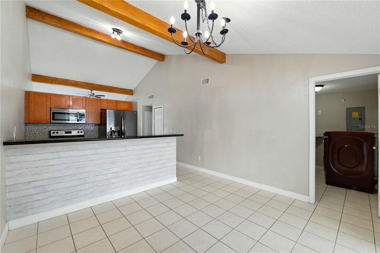 16009 Saddle Creek Drive, Tampa, FL 33618 Photo