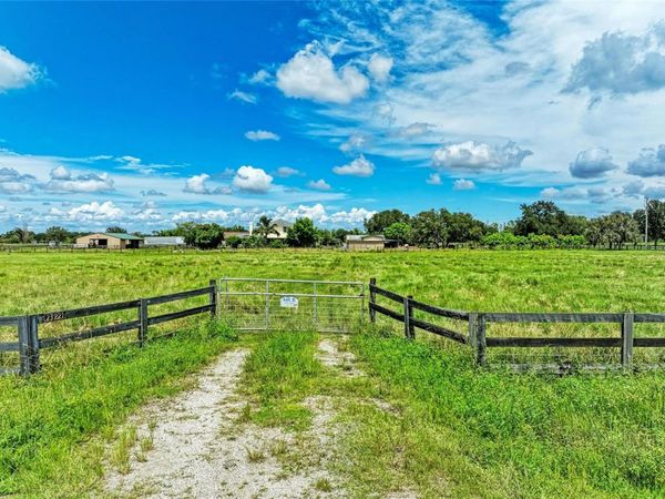 23221 63RD AVENUE E, BRADENTON, FL 34211