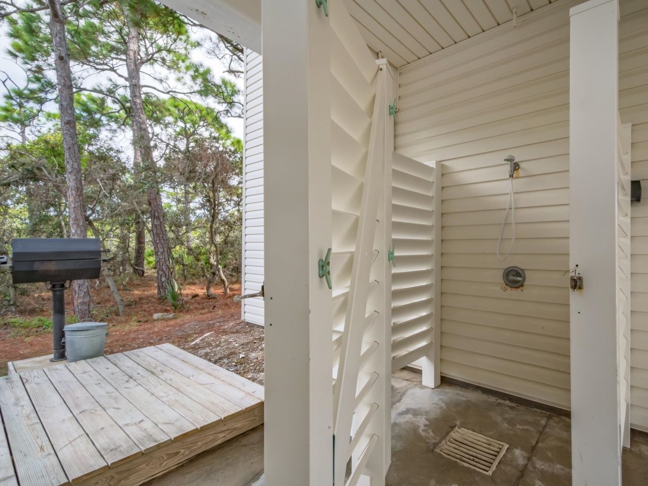 1604 Ivy Way, Saint George Island, FL 32328 Photo