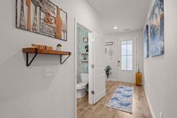 636 Chigwell Springs Lane photo 4