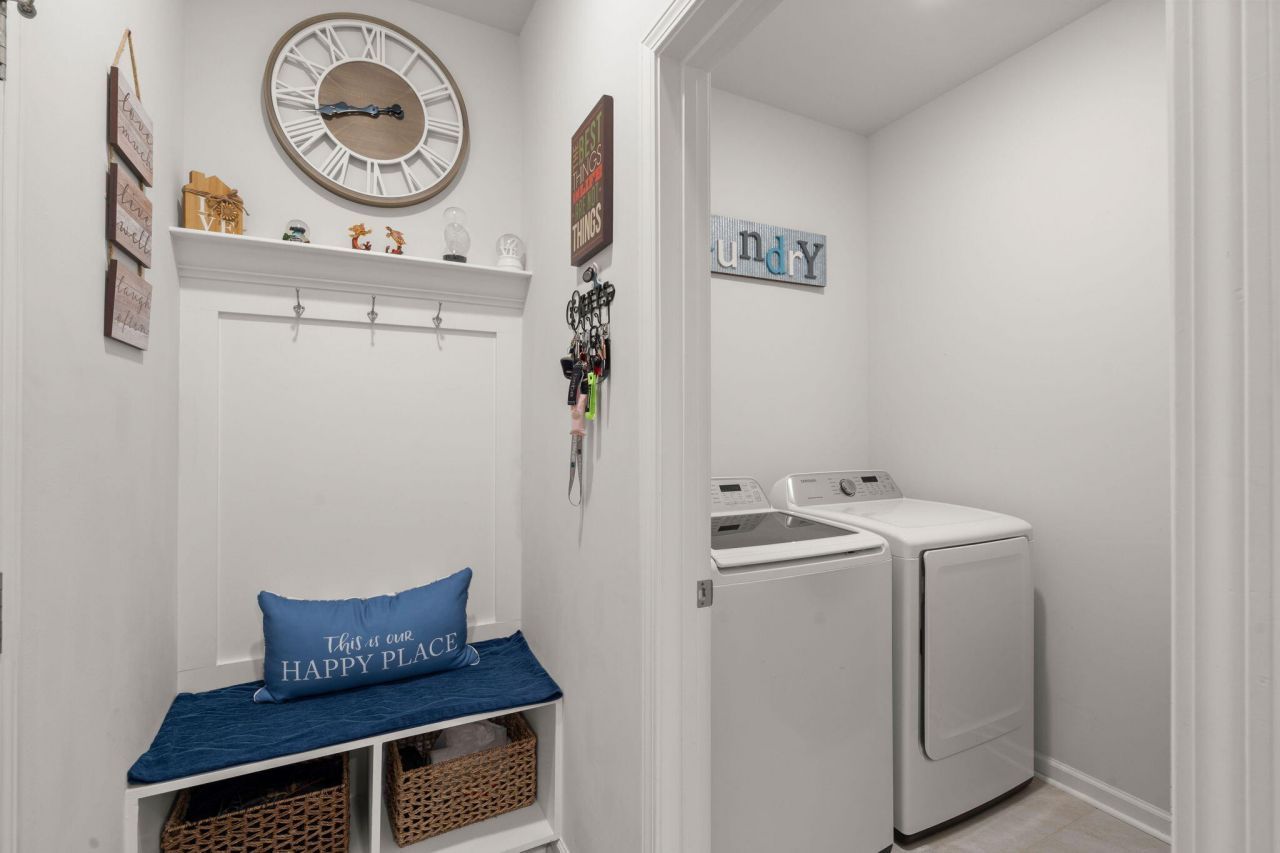 636 Chigwell Springs Lane Photo 7