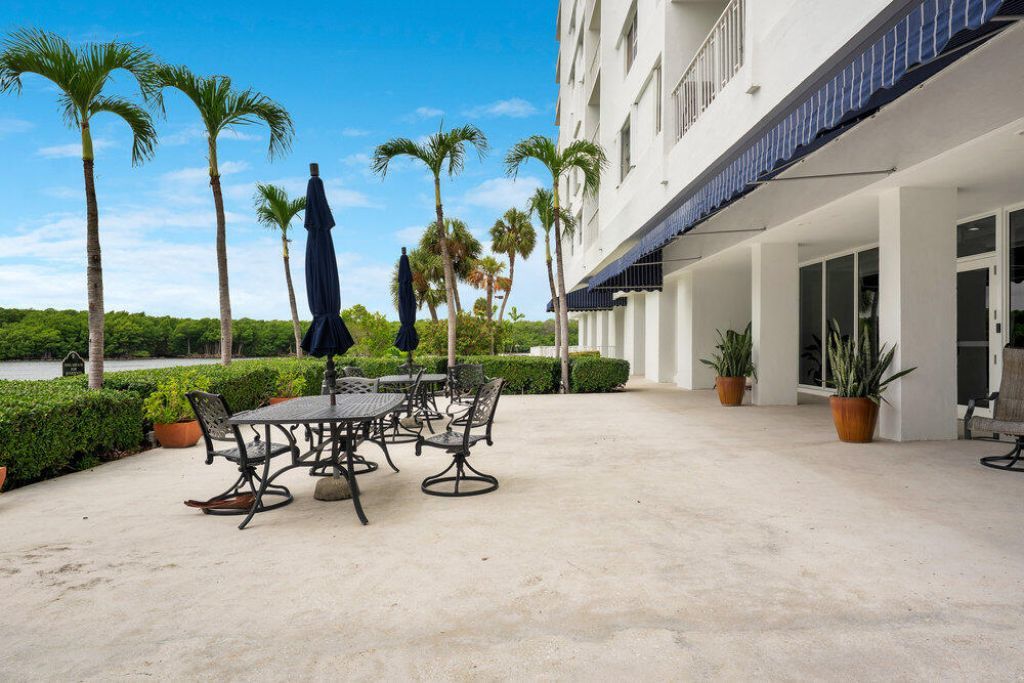 500 Bayview Drive, Unit 1521, Sunny Isles Beach, FL 33160 Photo