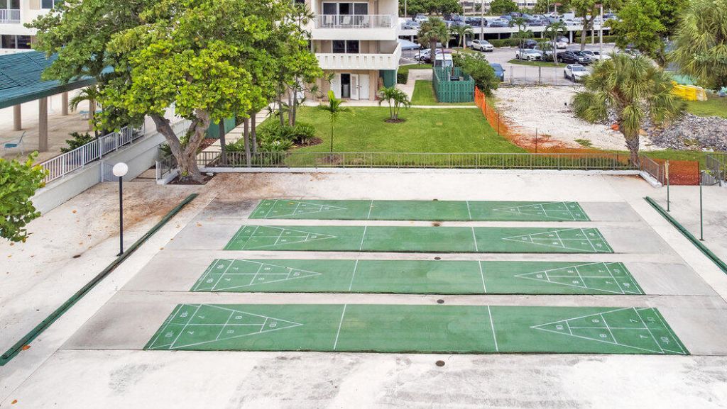 500 Bayview Drive, Unit 1521, Sunny Isles Beach, FL 33160 Photo