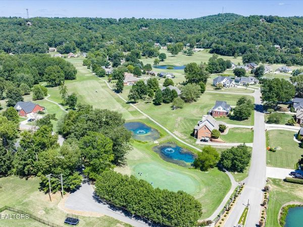 484 S Plantation Drive, Cookeville, TN 38506