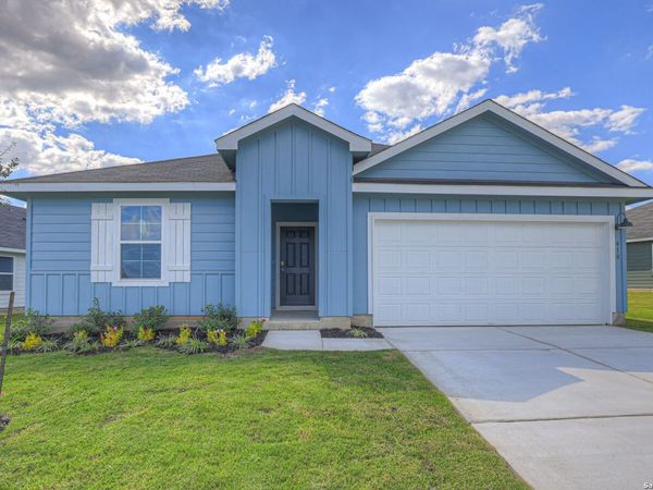 418 HODGES STREET, Maxwell, TX 78656