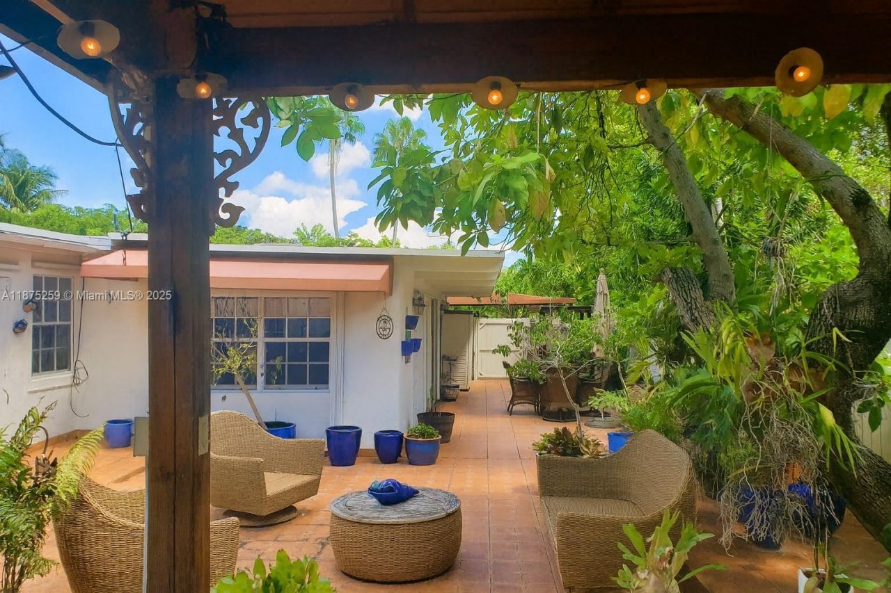 401 Warren Ln, Key Biscayne, FL 33149 Photo