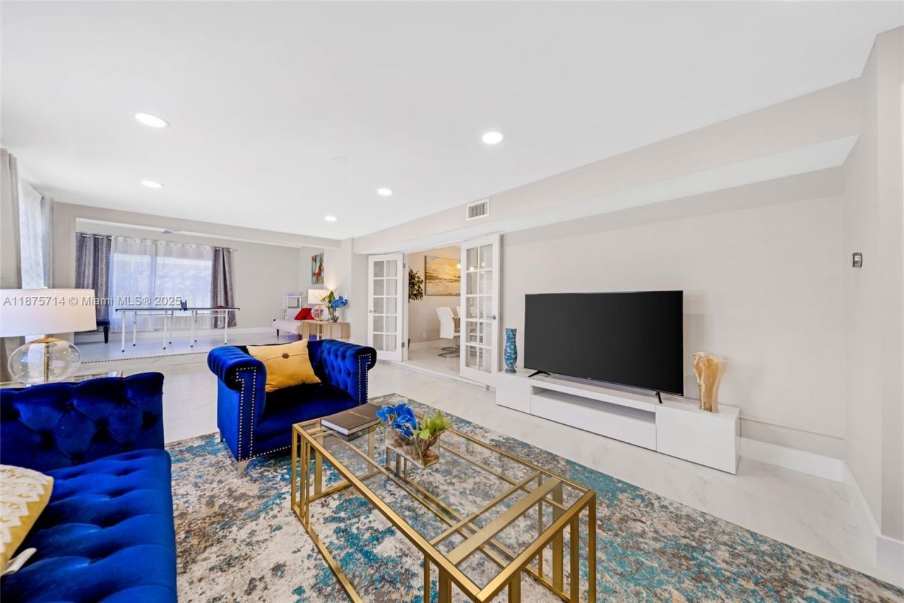 241 Oceanic Ave, Lauderdale by the Sea, FL 33308 Photo