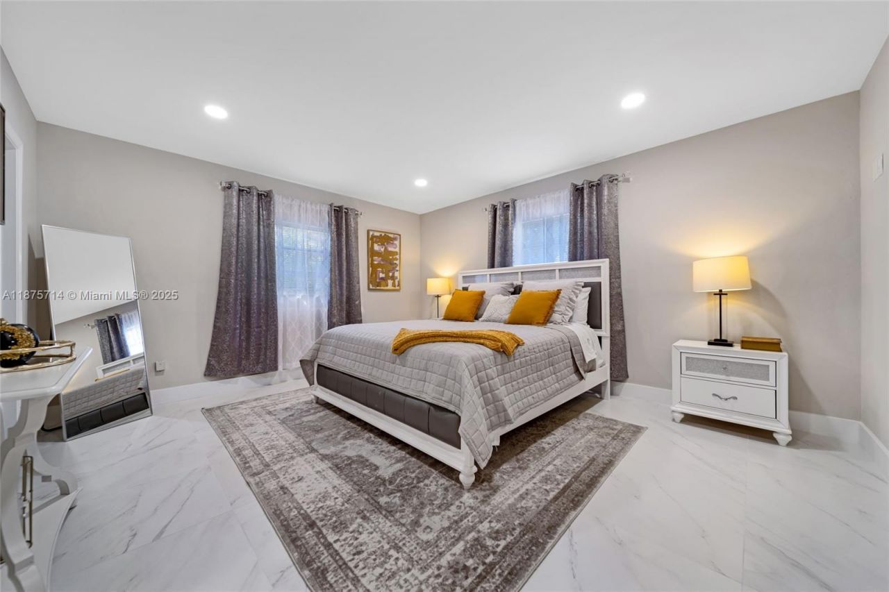 241 Oceanic Ave, Lauderdale by the Sea, FL 33308 Photo