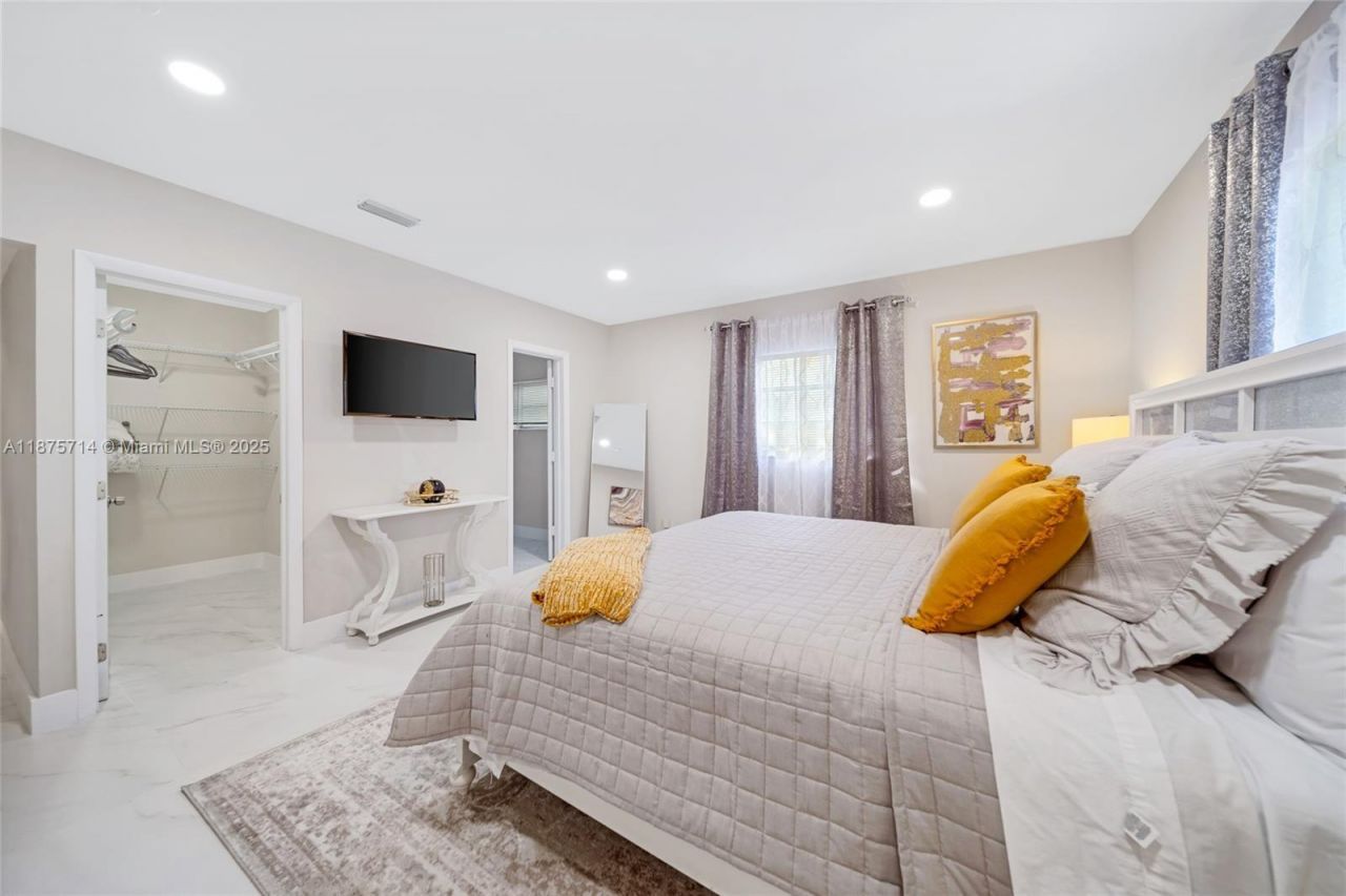 241 Oceanic Ave, Lauderdale by the Sea, FL 33308 Photo