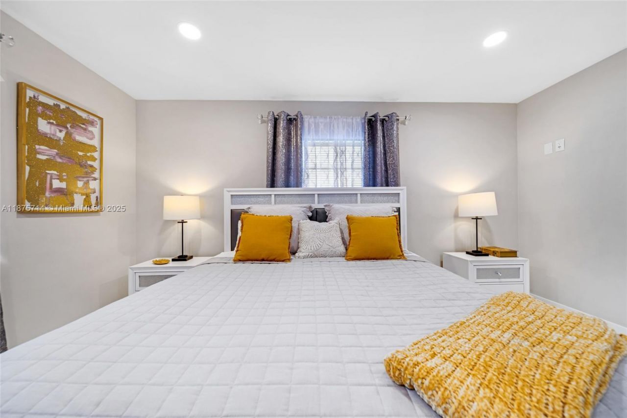 241 Oceanic Ave, Lauderdale by the Sea, FL 33308 Photo