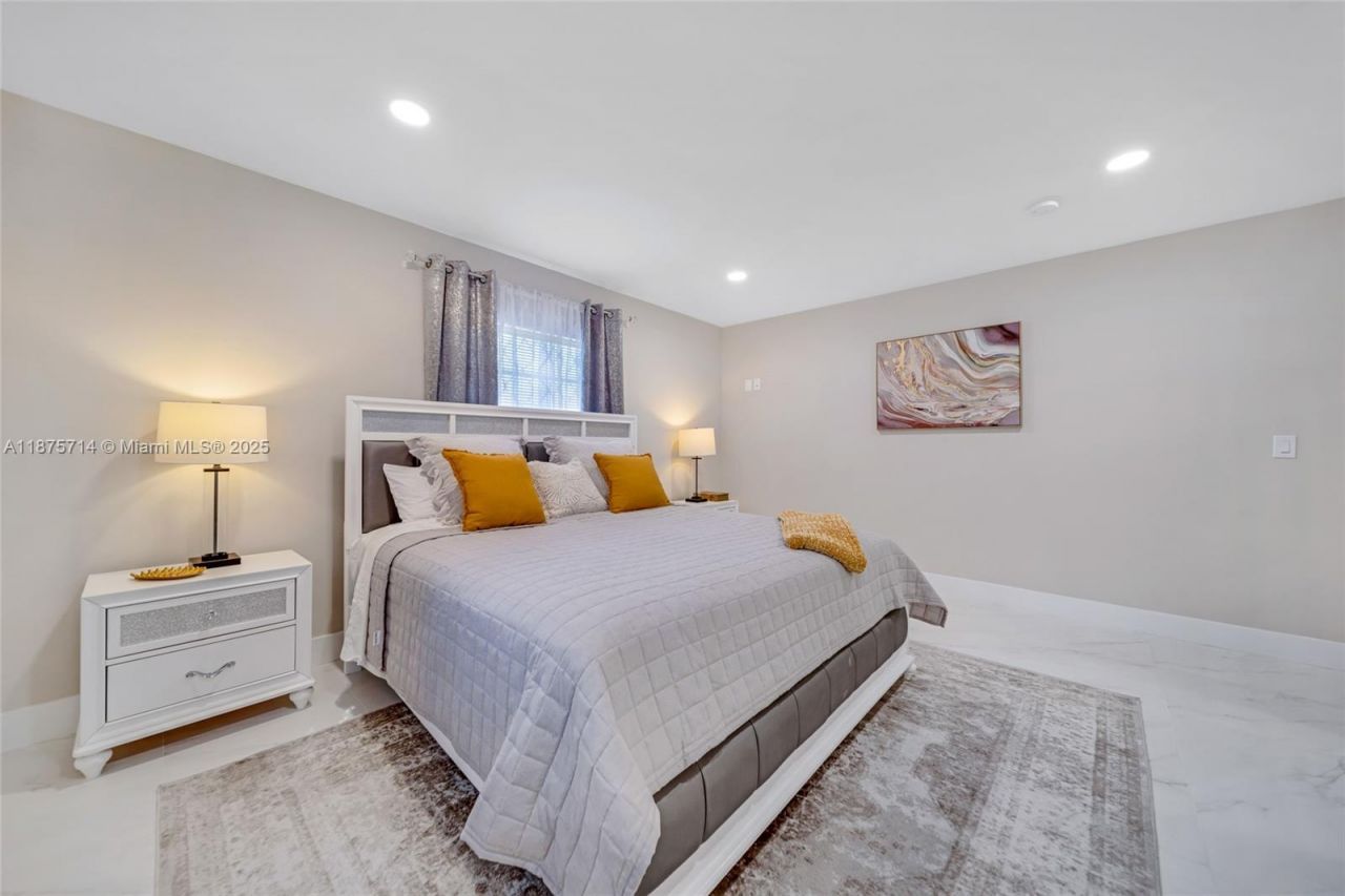 241 Oceanic Ave, Lauderdale by the Sea, FL 33308 Photo