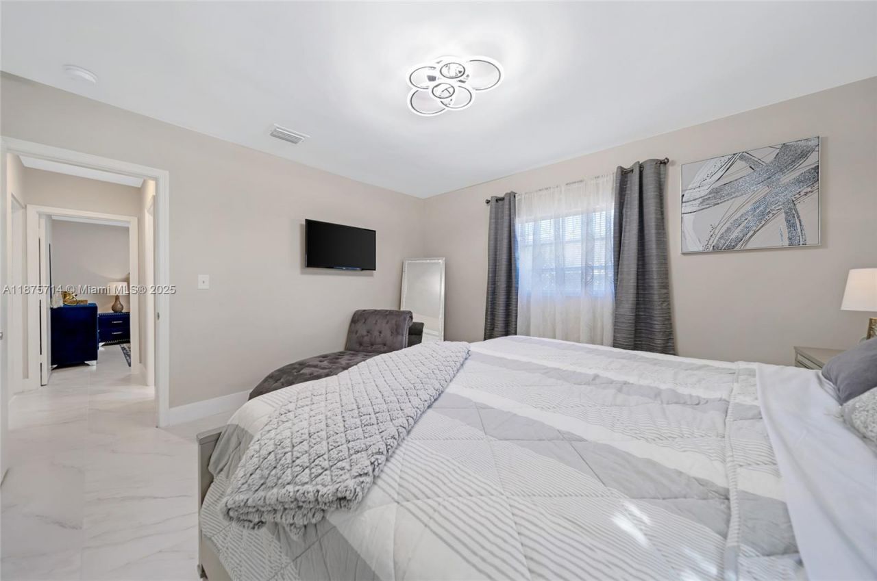 241 Oceanic Ave, Lauderdale by the Sea, FL 33308 Photo