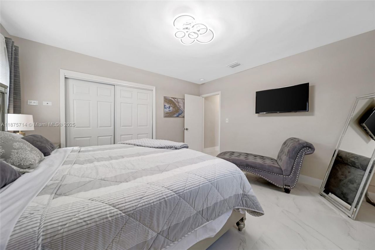 241 Oceanic Ave, Lauderdale by the Sea, FL 33308 Photo