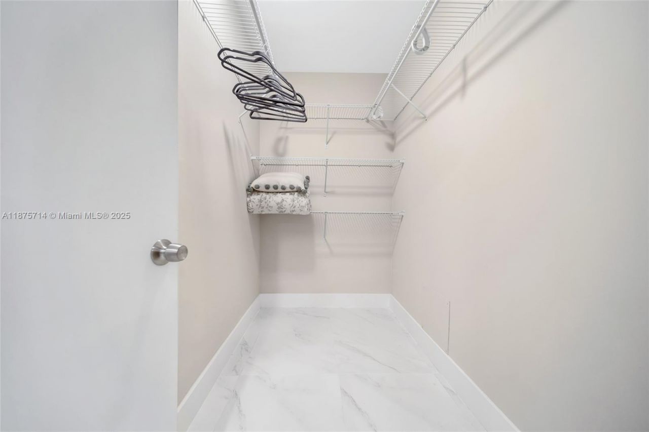 241 Oceanic Ave, Lauderdale by the Sea, FL 33308 Photo