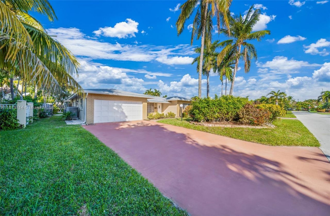 241 Oceanic Ave, Lauderdale by the Sea, FL 33308 Photo