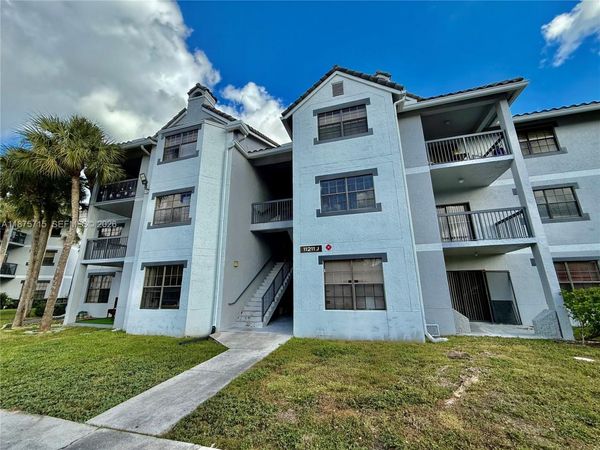 11211 W ATLANTIC BLVD, Unit 201, Coral Springs, FL 33071
