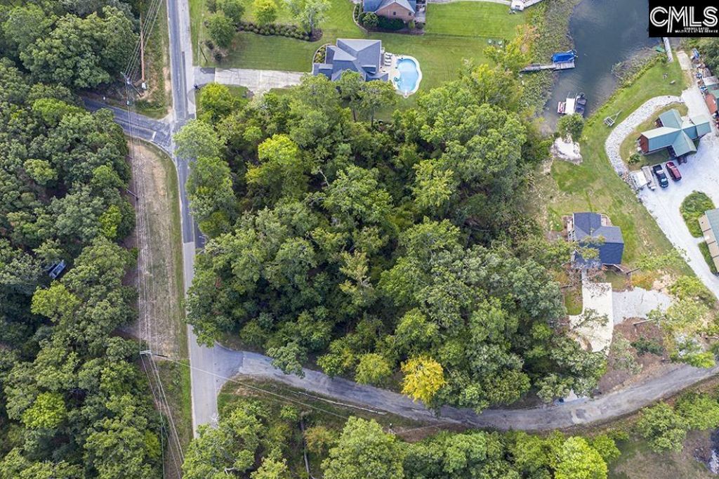 Green Meadow Drive Photo 22