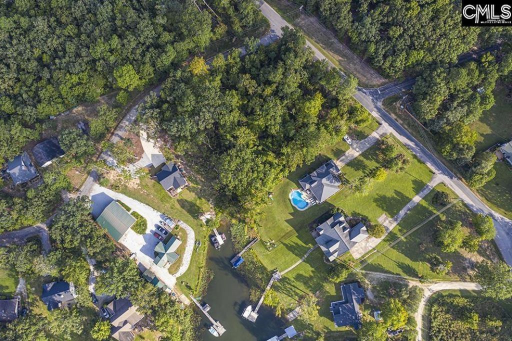 Green Meadow Drive Photo 6