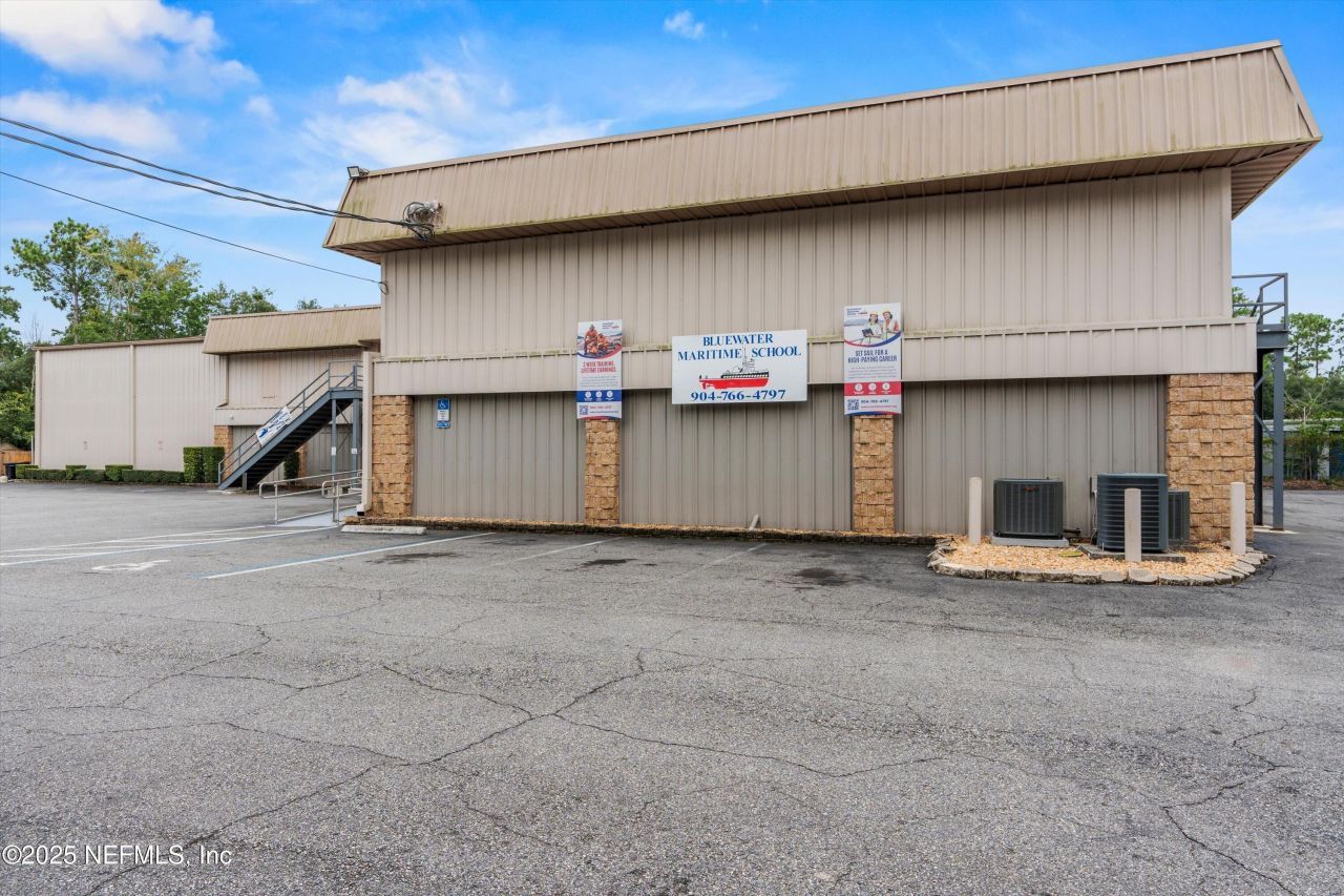 3787 Old Middleburg Road N, Jacksonville, FL 32210 Photo