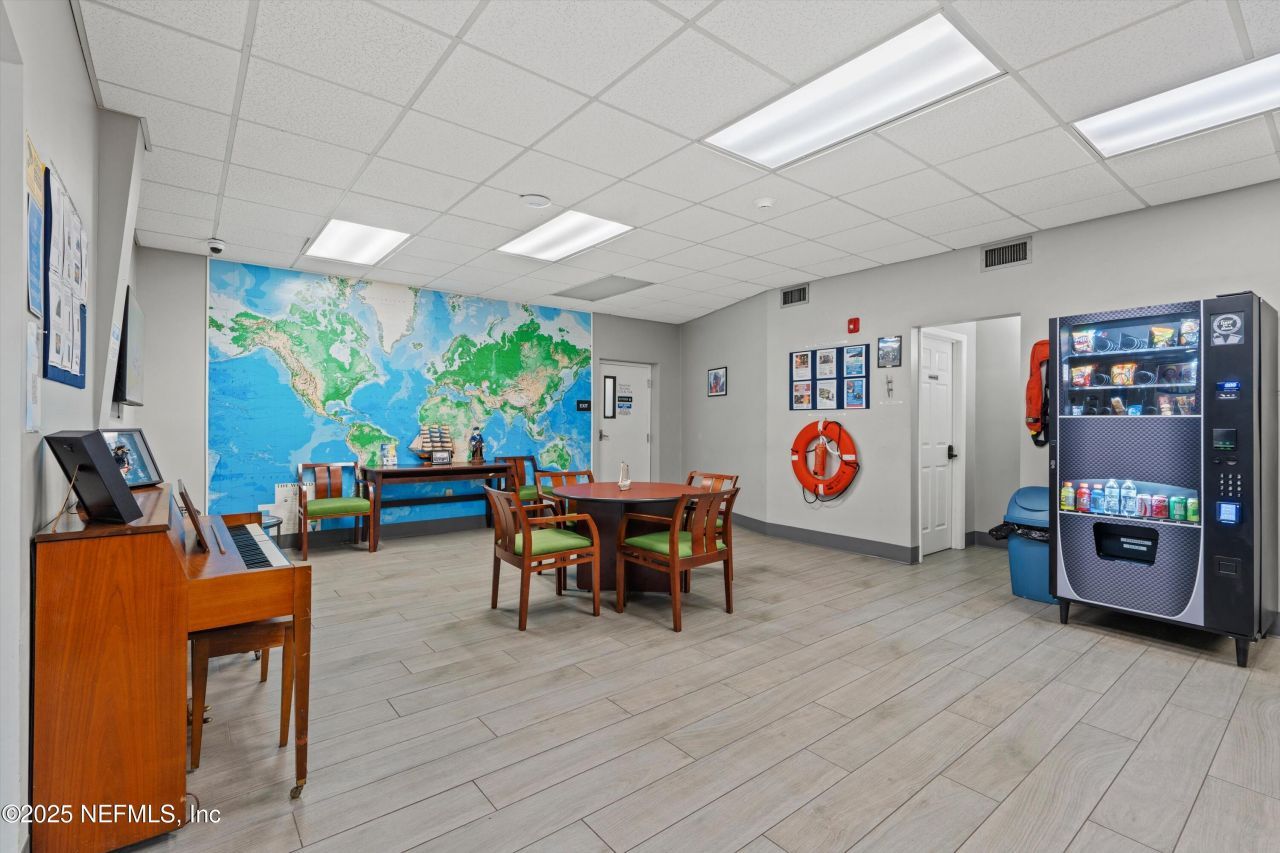 3787 Old Middleburg Road N, Jacksonville, FL 32210 Photo