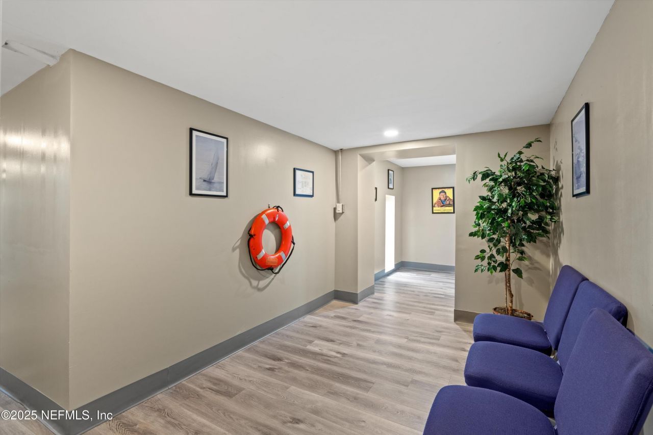 3787 Old Middleburg Road N, Jacksonville, FL 32210 Photo