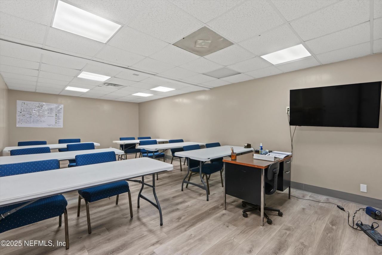 3787 Old Middleburg Road N, Jacksonville, FL 32210 Photo