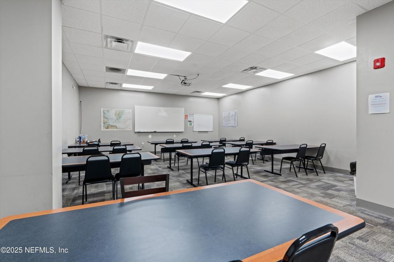 3787 Old Middleburg Road N, Jacksonville, FL 32210 Photo