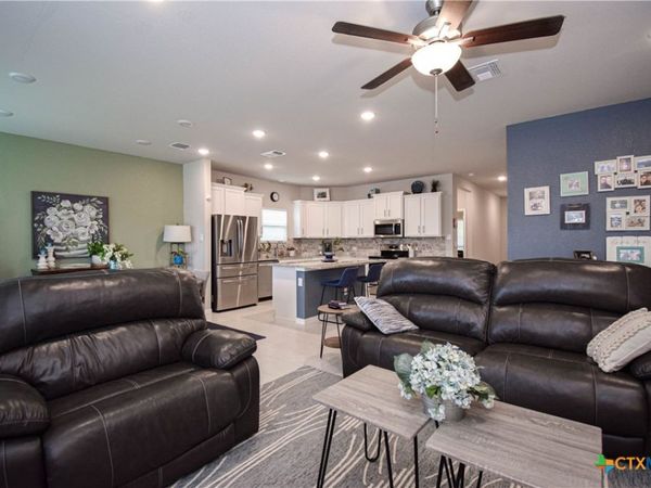 1451 Paddle Creek Lane, Temple, TX 76502