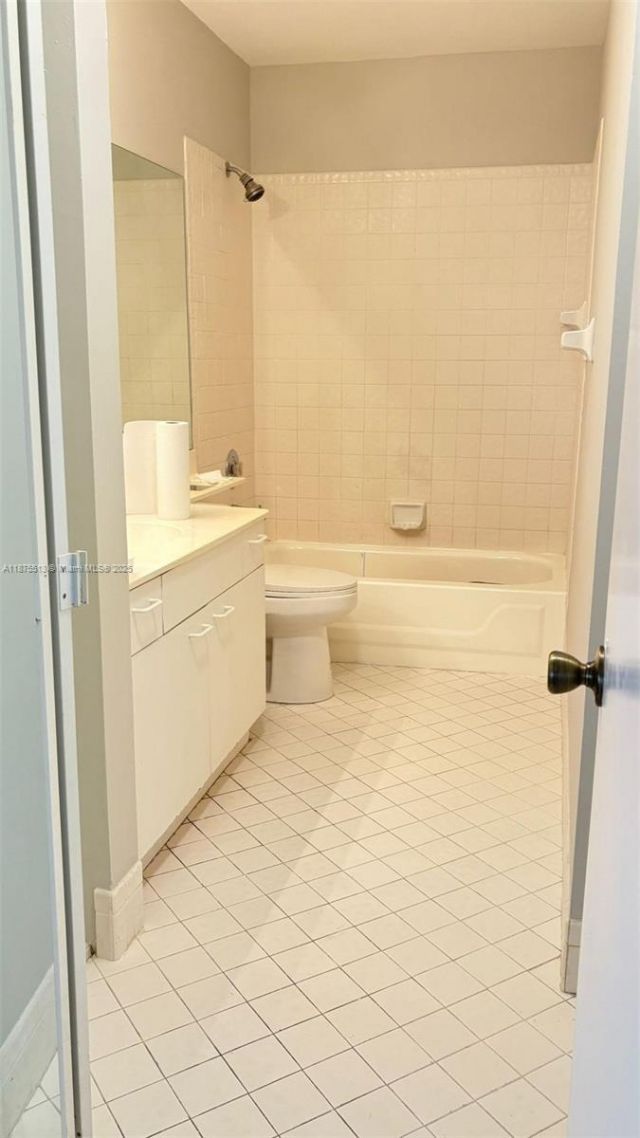 5147 Europa Dr, Unit N, Boynton Beach, FL 33437 Photo